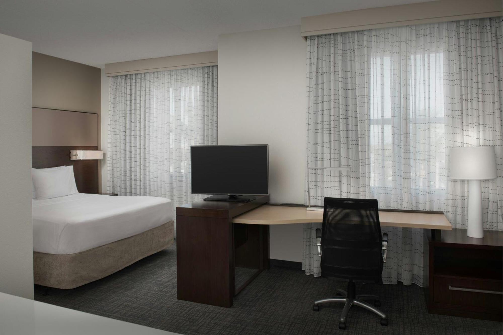 Residence Inn By Marriott Fort Lauderdale Airport & Cruise Port Дания-Бич Экстерьер фото